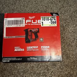*BRAND NEW*  MILWAUKEE M12 18 GUAGE BRAD NAILER