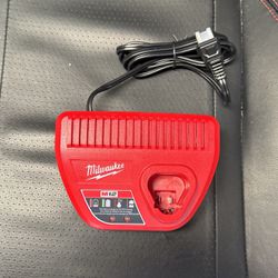 Milwaukee M12 Battery Charger