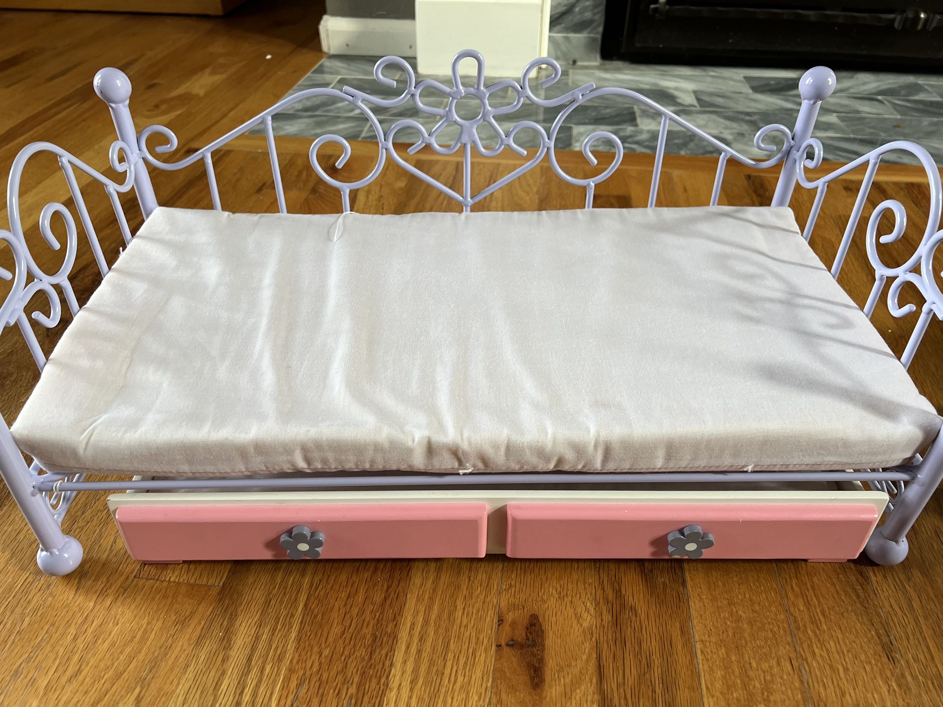  Doll Metal Trundle Bed  