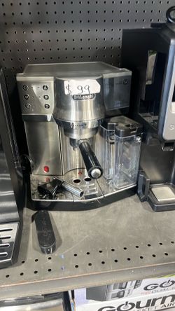 Delonghi  coffee machine, automatic cappuccino