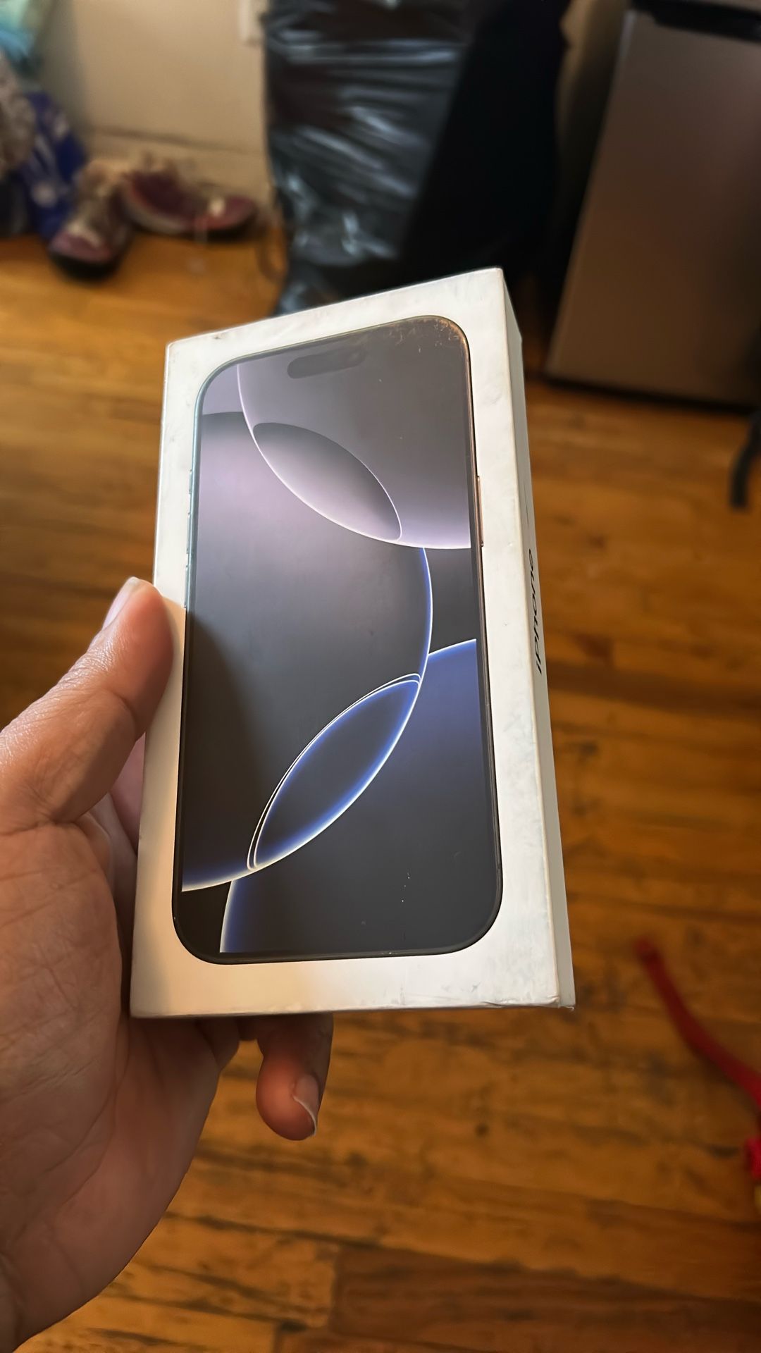 iPhone 🍎 16 PRO . 128 GB -( UNLOCKED)