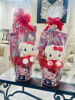Hello Kitty Small Easter Buckets