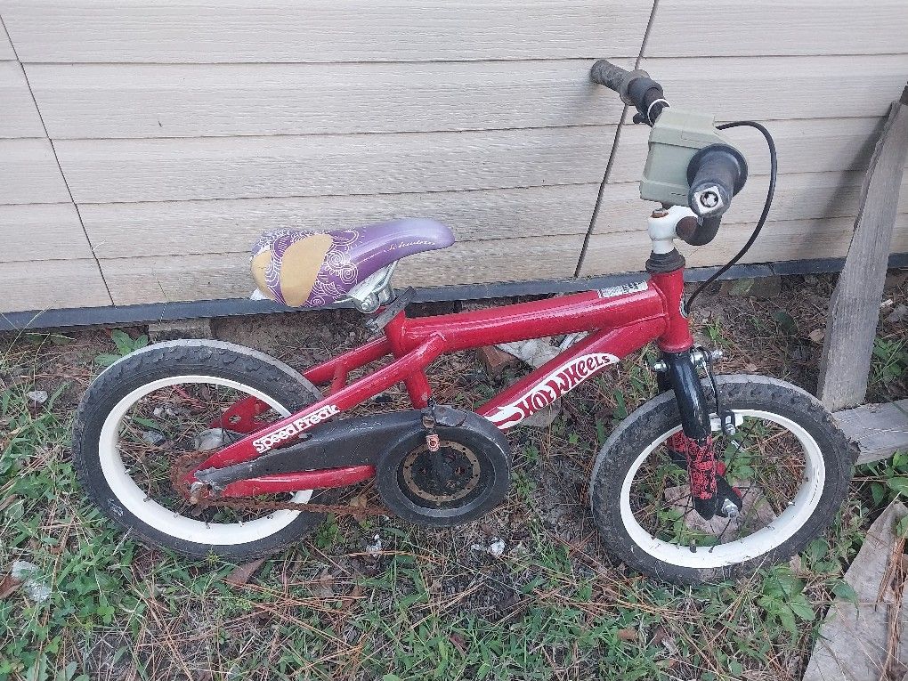 Hot Wheels Boy Bike