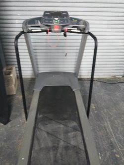 Precor 9.33 treadmill cheap review