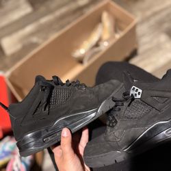 Jordan’s Size 7 Women’s 