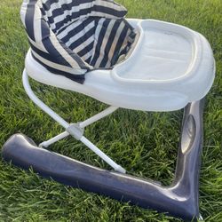 Baby, Infant walker, foldable activity center on wheels