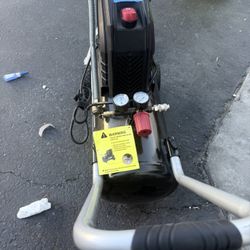 Husky 8gallon Air Compressor