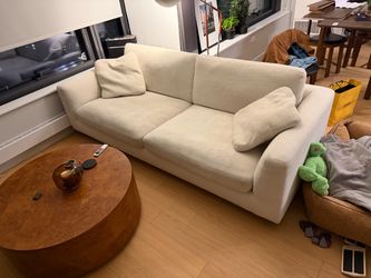 Casterly Hamilton Sofa