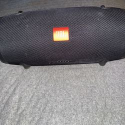 JBL Xtreme 2 Waterproof - Sounds Great!