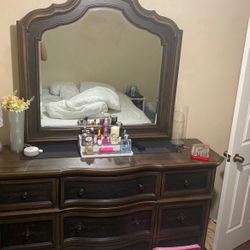 Dresser with Mirror 