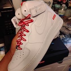 SUPREME AF1 HIGH SIZE 7 MEN 
