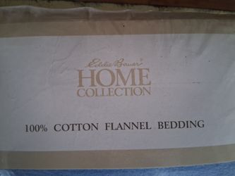 NEW--Eddie Bauer Home Collection/Solid Blue Flannel Twin  Bedding Set--$20
