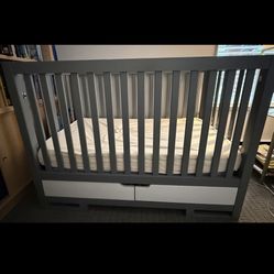 Karla DuBois Oslo Convertible Crib in Moon Gray/White