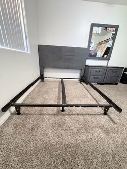 Grey Queen Bedroom Set – Bed Frame, Headboard, Two Nightstands & Dresser
