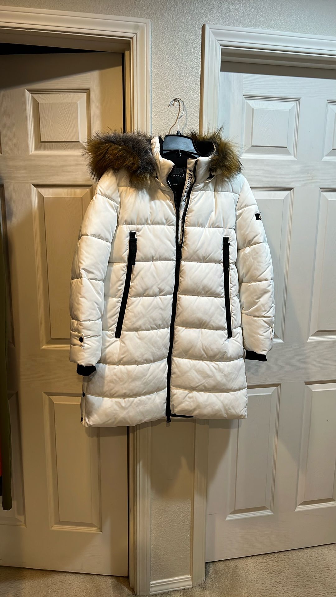 BERNARDO PUFFER COAT!!