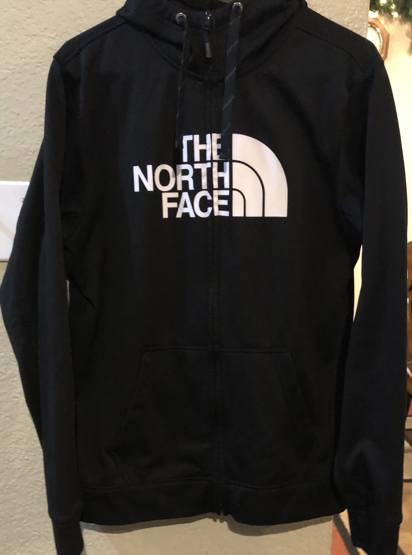 The North Face Men’s Hoodie M