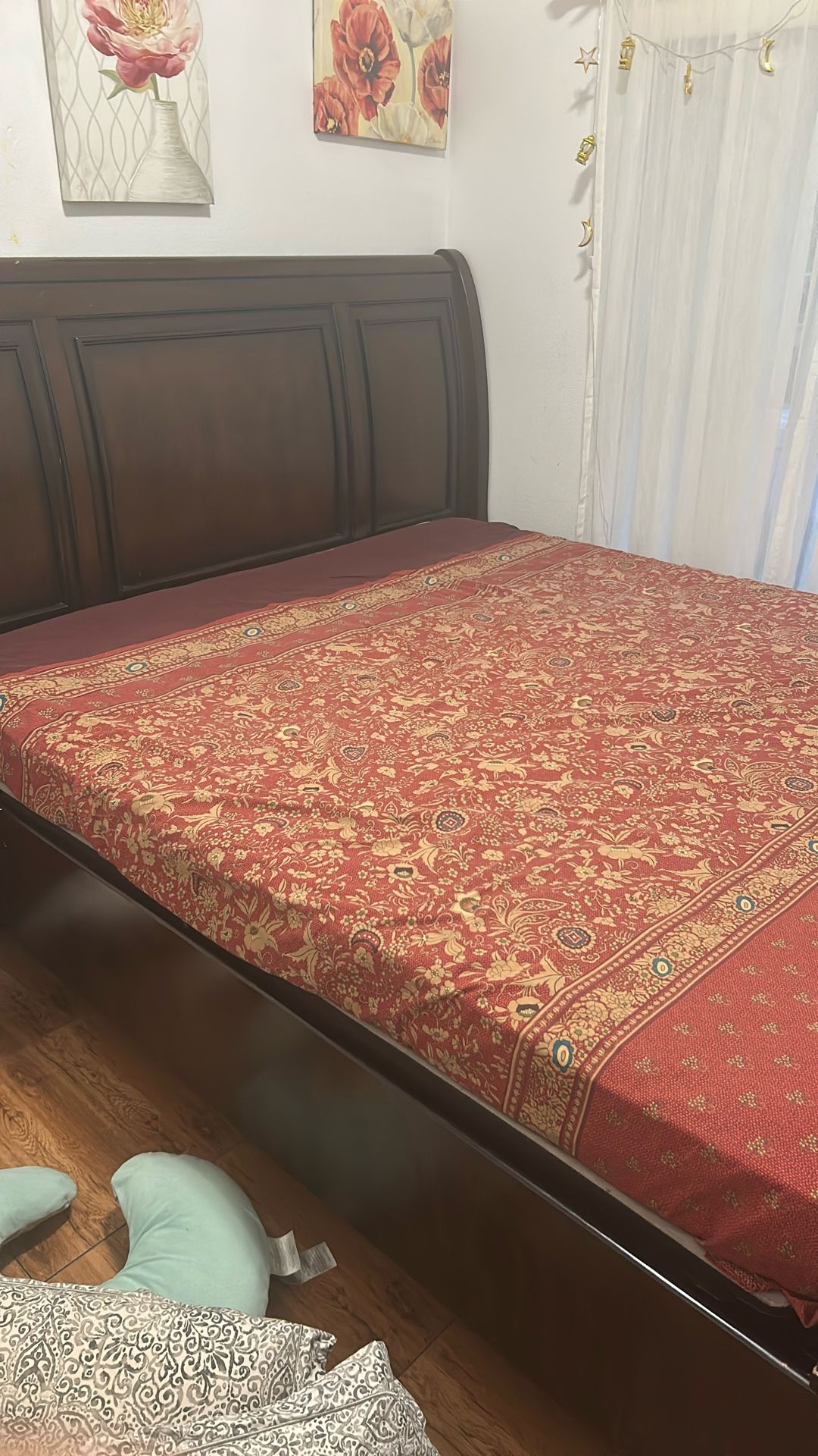 California King Size Bed Perfect Conditoon FOR SALEE