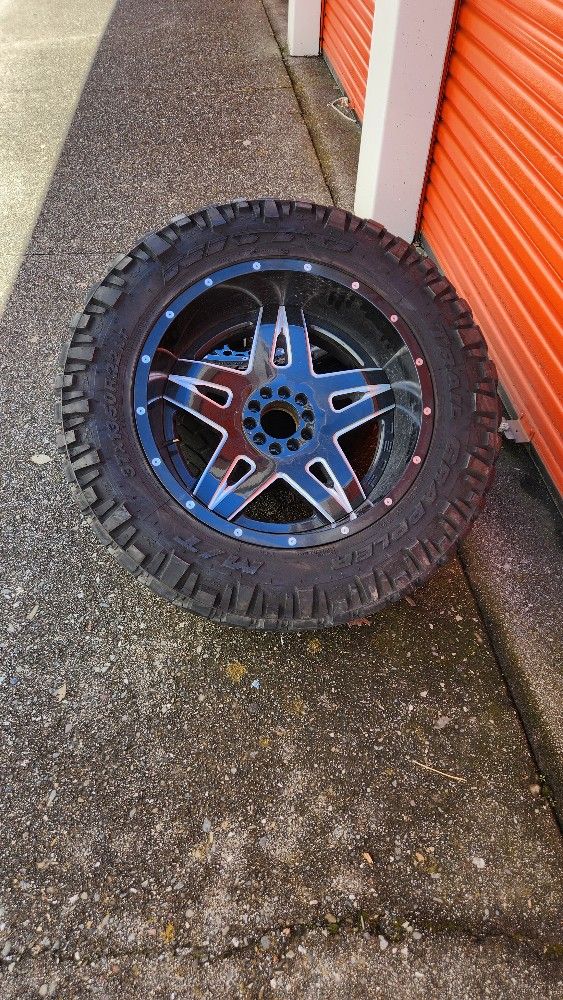 37x13.50R22LT Rims And Tires for Sale in Oakland, CA OfferUp