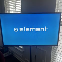 32” Element Flatscreen TV/Mount/Remote