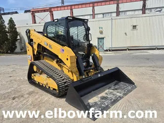 Clean Machine2025 Caterpillar 265 Track Skid Steer