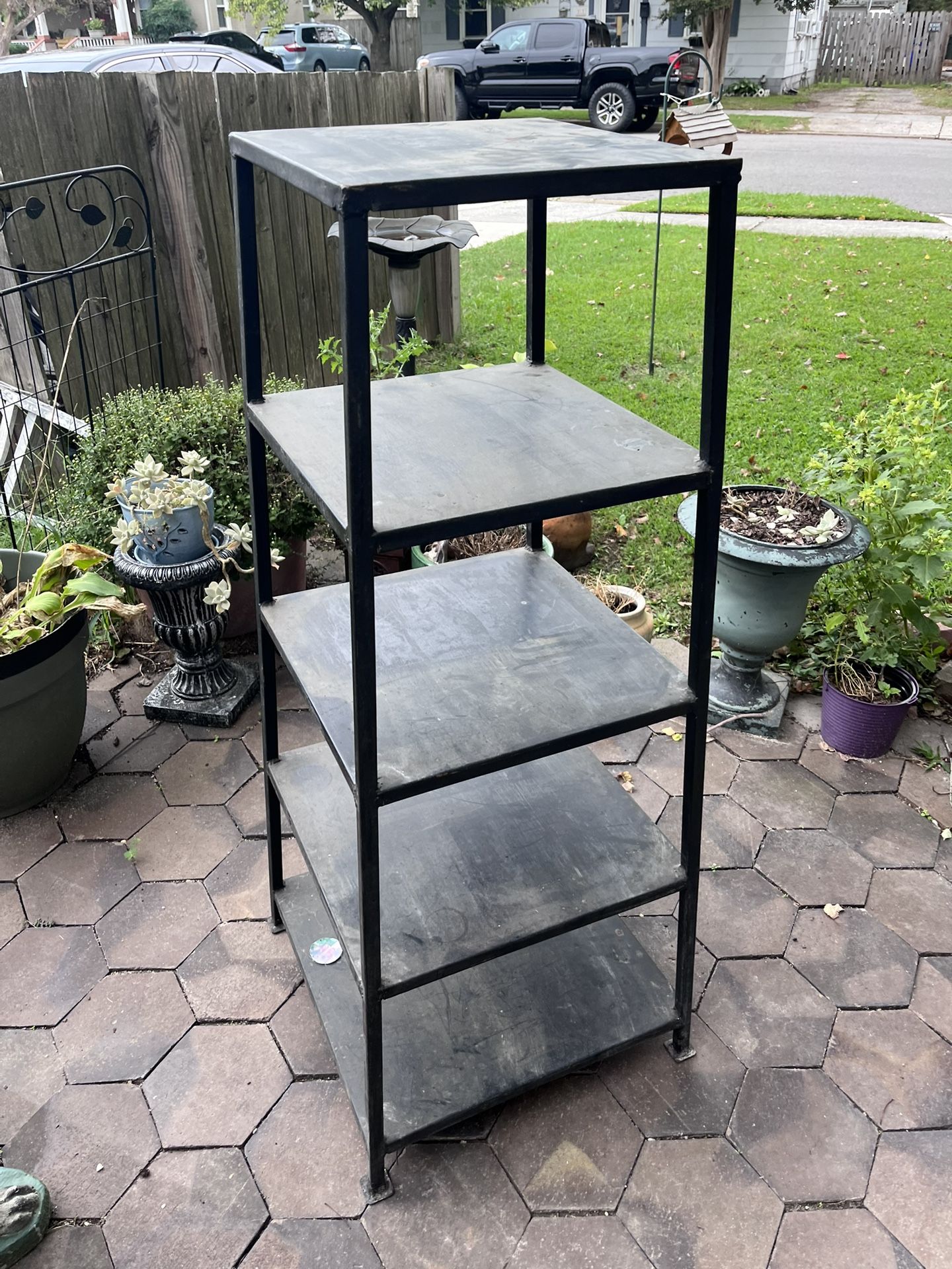 Steel Shelf ,mussel Power Mop , 2 Patio Screen (new)