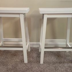 Set of 2 White Bar Stools