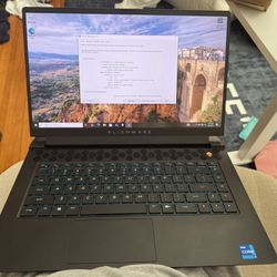 Gaming dell Ailienware 15 Inches. 