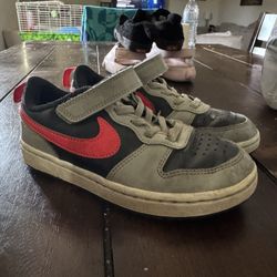 Nike Kids Shoes 12.5c