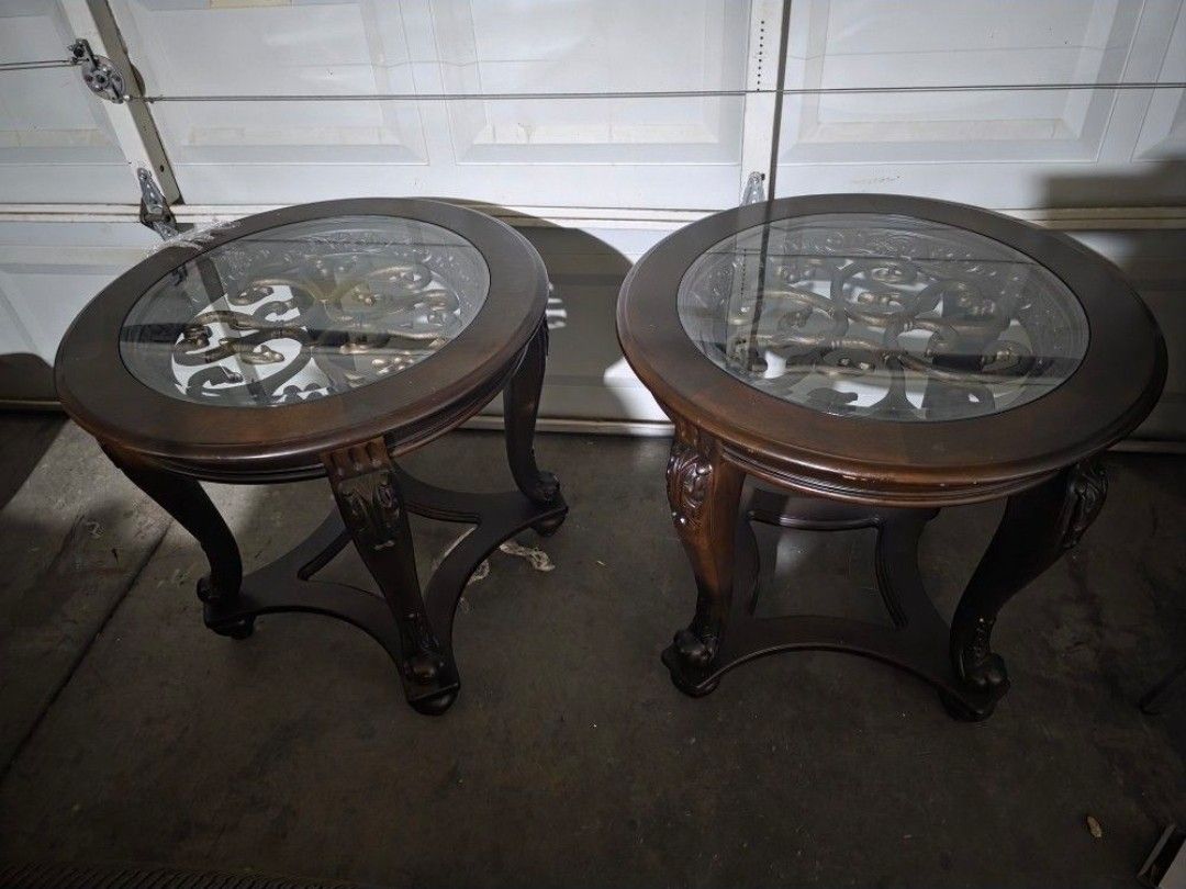 2 Table