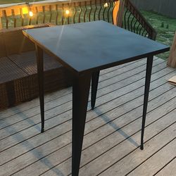Modern Black Metal Outdoor Patio Table – Square
