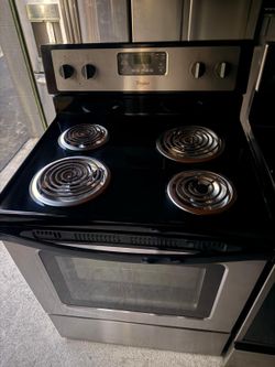 🔥 2019 Whirlpool Stainless Steel Electric Range - Like New - Ready to Install