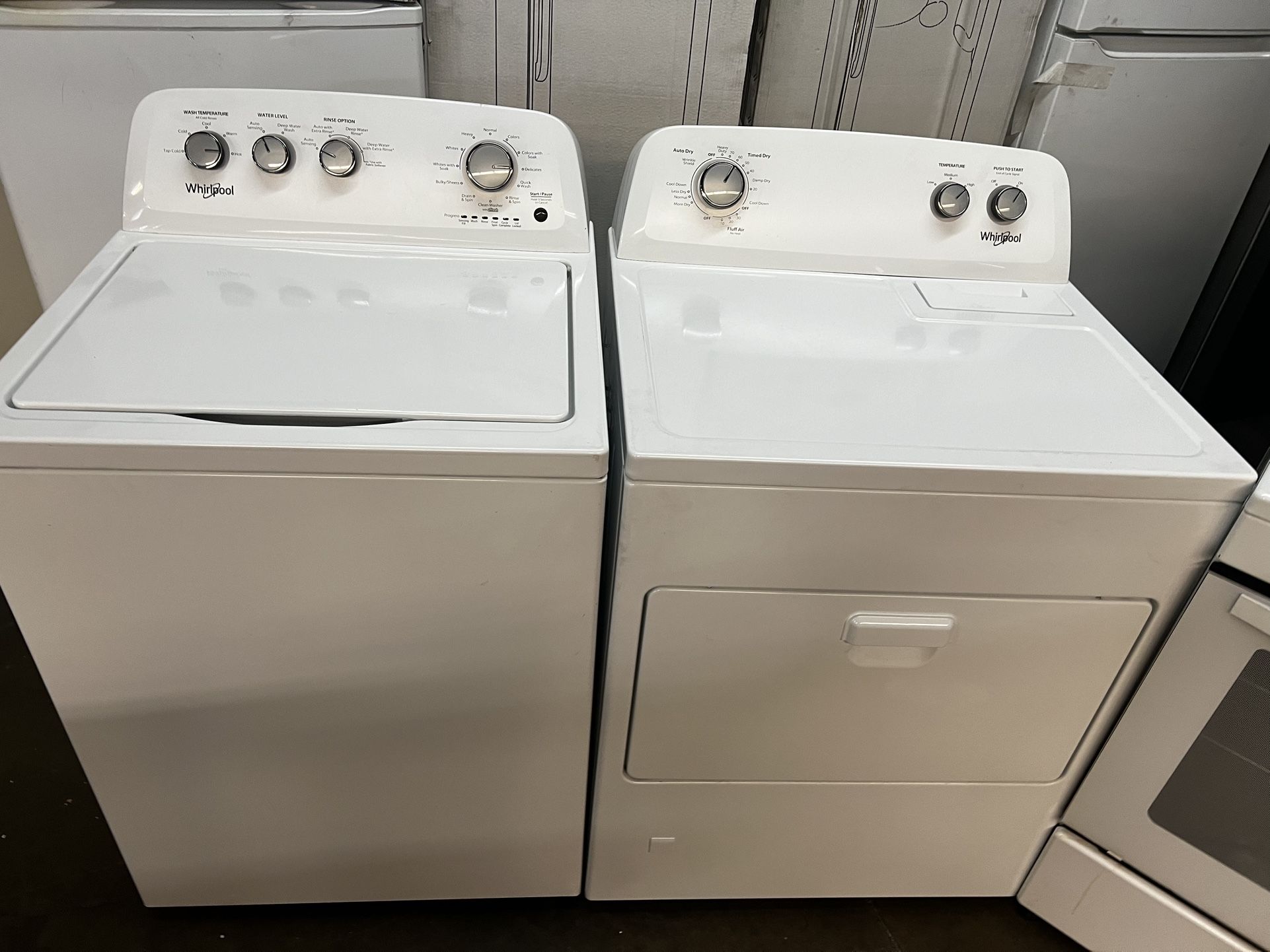 Whirlpool Top Load Washer With Agitator And Gas Dryer Set 