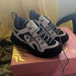 Gucci Flash trek 