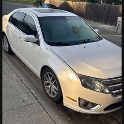 Ford Fussion 2011 For Parts 