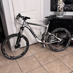Giant Trance Mountain Bike