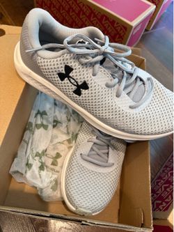 Under Armour women’s shoe