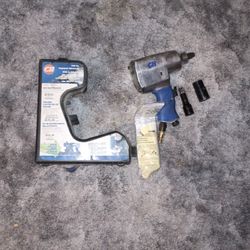 Campbell Hausfeld 1/2 in impact wrench 