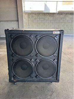 KMD XV-412 200W 4x12 cabinet
