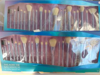 The more the merrier,20 piece brush set,💖