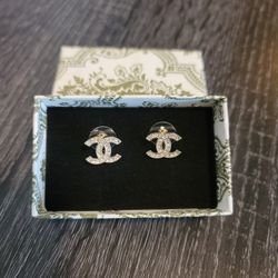 CC Stud EARRINGS 