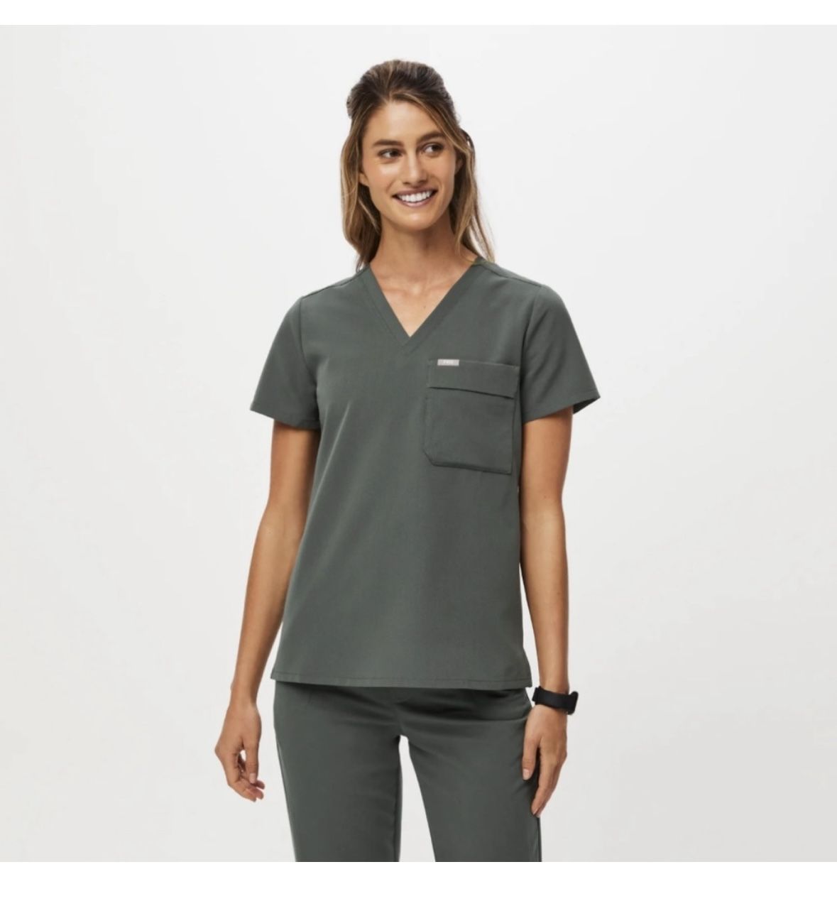HTF Figs Bonsai Bei Cargo Scrub Top Large
