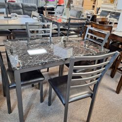 5 Pc. Dining Room Set 