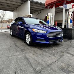 Ford Fusion SE 2016