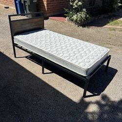 Twin Bed Like New