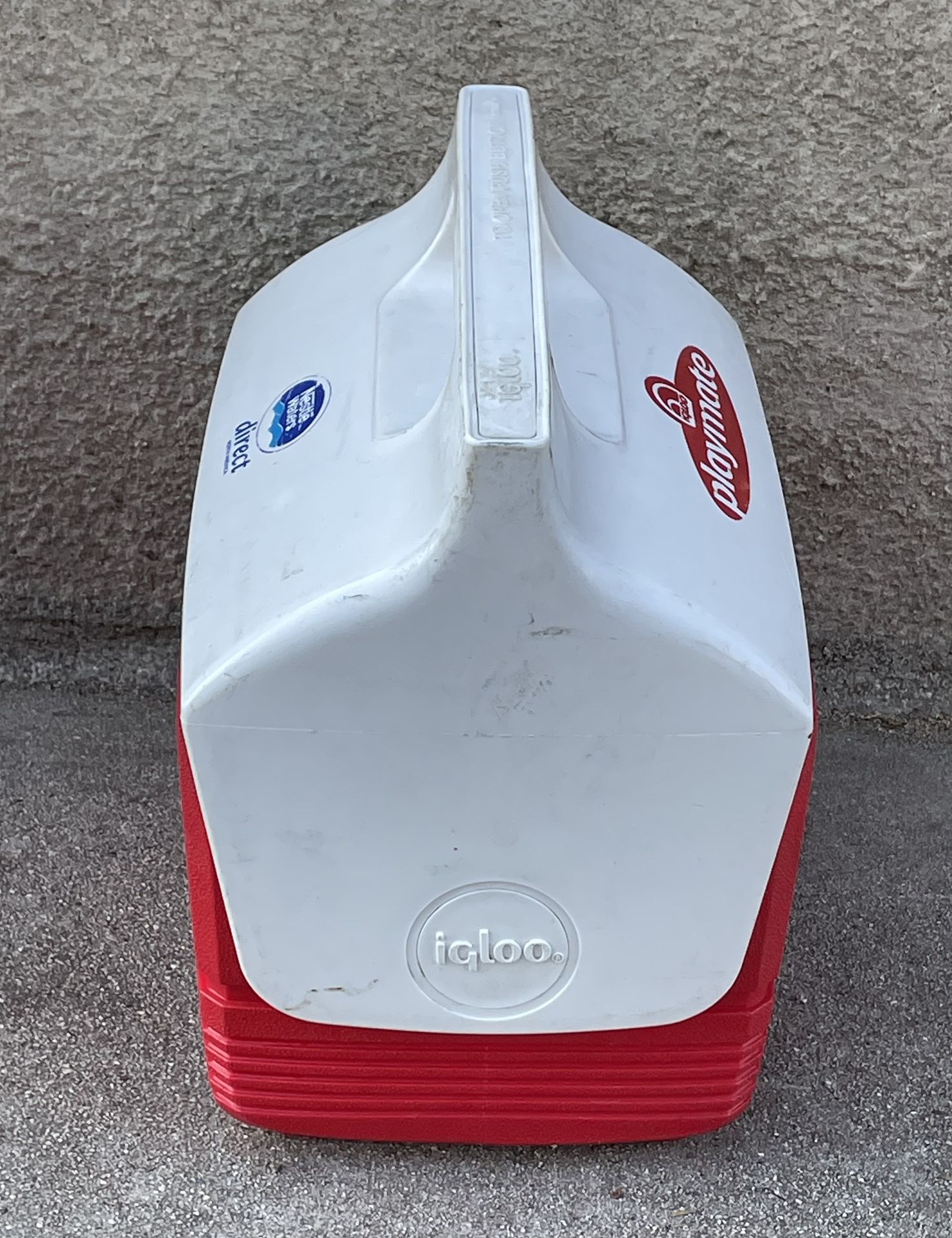 IGLOO COOLER 10x10x7inch firm price IN EAGLE ROCK
