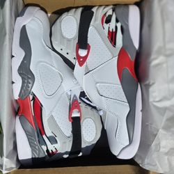 Jordan 8 Bugz Bunny