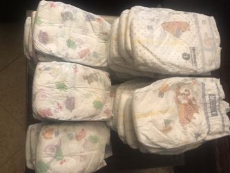 Huggies And No Name Brand Sz1 Diapers