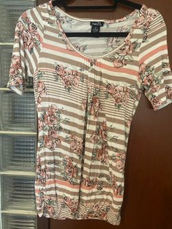 Rue21 Size Medium Rayon Floral With Striped Patterned Shirt  With Quarter Length Sleeves