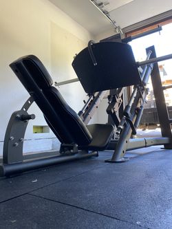 Hayward Fit- 45 Degree Linear Leg Press Machine - Adjustable Angle Back Pad