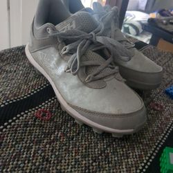 4y Under Armour Cleats